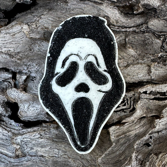 Scream Mask Shaped Tag